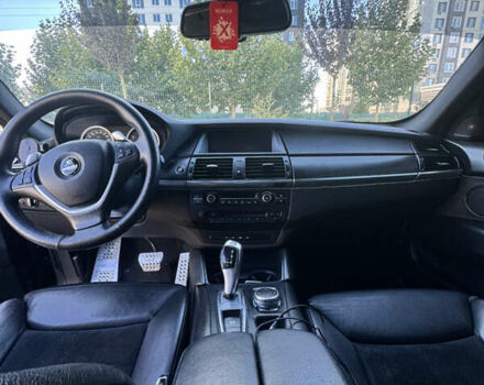 Чорний БМВ Х6, об'ємом двигуна 3 л та пробігом 13 тис. км за 17000 $, фото 4 на Automoto.ua