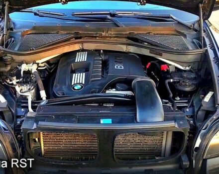 Черный БМВ Х6, объемом двигателя 3 л и пробегом 114 тыс. км за 17500 $, фото 1 на Automoto.ua