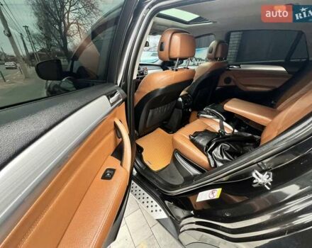 Черный БМВ Х6, объемом двигателя 3 л и пробегом 266 тыс. км за 14950 $, фото 25 на Automoto.ua