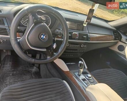 Черный БМВ Х6, объемом двигателя 3 л и пробегом 133 тыс. км за 12800 $, фото 5 на Automoto.ua