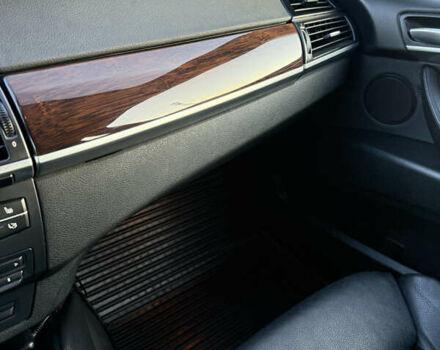 Чорний БМВ Х6, об'ємом двигуна 2.99 л та пробігом 360 тис. км за 24000 $, фото 16 на Automoto.ua