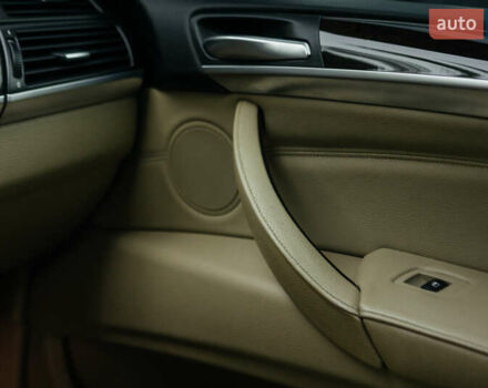 Черный БМВ Х6, объемом двигателя 3 л и пробегом 170 тыс. км за 17500 $, фото 15 на Automoto.ua