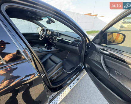 Чорний БМВ Х6, об'ємом двигуна 3 л та пробігом 295 тис. км за 14950 $, фото 18 на Automoto.ua