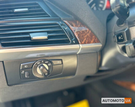 Черный БМВ Х6, объемом двигателя 3 л и пробегом 270 тыс. км за 20200 $, фото 12 на Automoto.ua