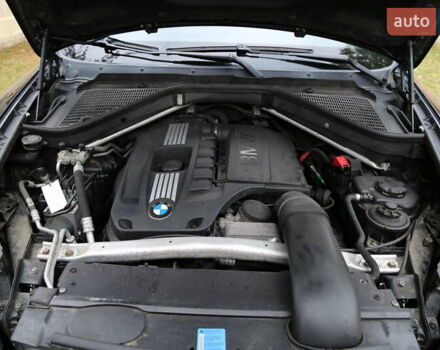Чорний БМВ Х6, об'ємом двигуна 3 л та пробігом 165 тис. км за 20999 $, фото 12 на Automoto.ua