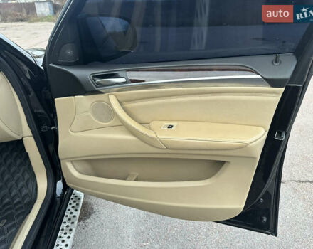 Чорний БМВ Х6, об'ємом двигуна 3 л та пробігом 225 тис. км за 15900 $, фото 19 на Automoto.ua