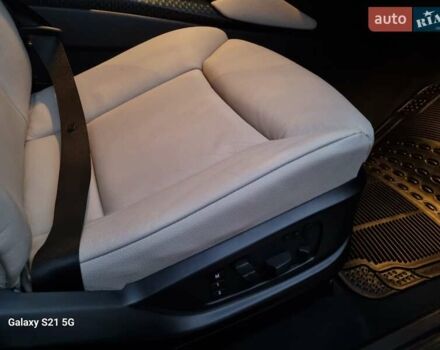 Черный БМВ Х6, объемом двигателя 3 л и пробегом 269 тыс. км за 19999 $, фото 12 на Automoto.ua