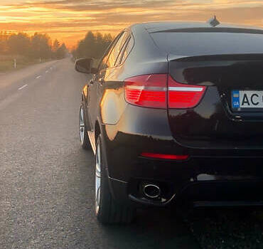 Чорний БМВ Х6, об'ємом двигуна 3 л та пробігом 310 тис. км за 20000 $, фото 7 на Automoto.ua