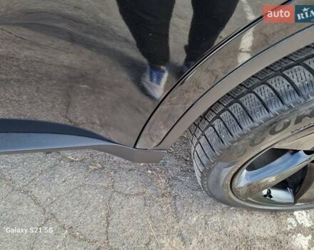 Черный БМВ Х6, объемом двигателя 3 л и пробегом 269 тыс. км за 19999 $, фото 65 на Automoto.ua