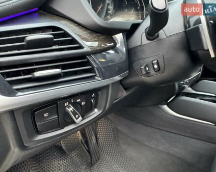 Чорний БМВ Х6, об'ємом двигуна 2.98 л та пробігом 178 тис. км за 26600 $, фото 11 на Automoto.ua