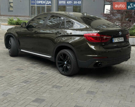 Черный БМВ Х6, объемом двигателя 2.98 л и пробегом 120 тыс. км за 26000 $, фото 3 на Automoto.ua