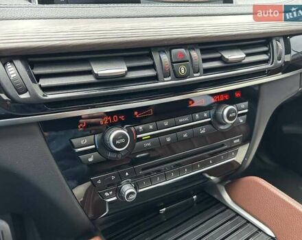 Чорний БМВ Х6, об'ємом двигуна 2.98 л та пробігом 216 тис. км за 35000 $, фото 19 на Automoto.ua