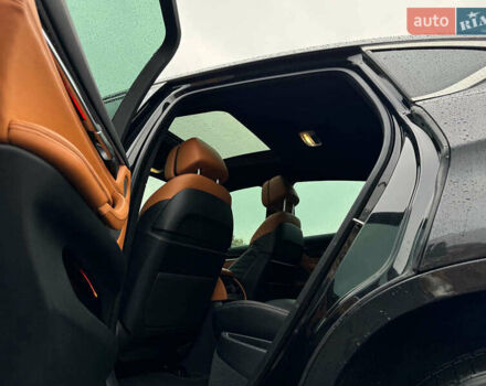 Черный БМВ Х6, объемом двигателя 3 л и пробегом 104 тыс. км за 35490 $, фото 48 на Automoto.ua