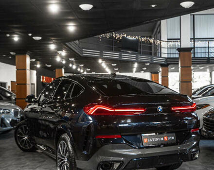 Чорний БМВ Х6, об'ємом двигуна 2.99 л та пробігом 1 тис. км за 119999 $, фото 77 на Automoto.ua