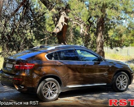 Коричневый БМВ Х6, объемом двигателя 3 л и пробегом 95 тыс. км за 20999 $, фото 1 на Automoto.ua