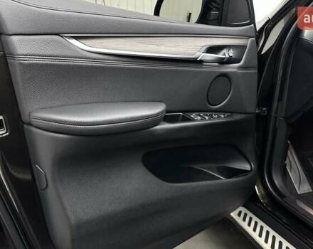 Коричневый БМВ Х6, объемом двигателя 2.99 л и пробегом 200 тыс. км за 38000 $, фото 9 на Automoto.ua