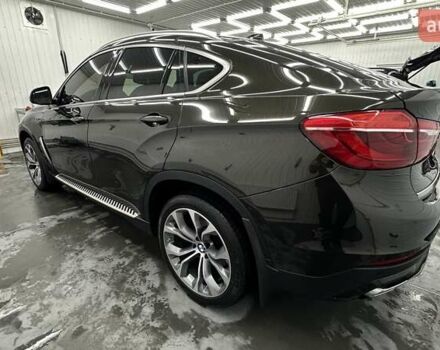 Коричневый БМВ Х6, объемом двигателя 2.99 л и пробегом 200 тыс. км за 38000 $, фото 2 на Automoto.ua