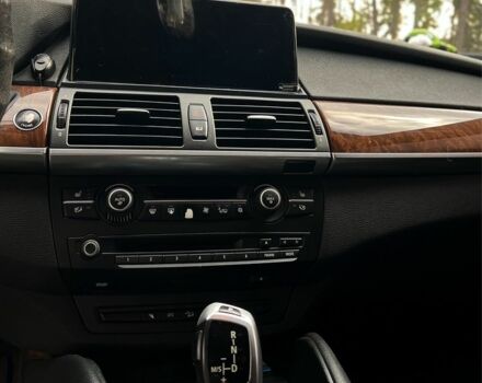 Червоний БМВ Х6, об'ємом двигуна 3 л та пробігом 230 тис. км за 14300 $, фото 7 на Automoto.ua