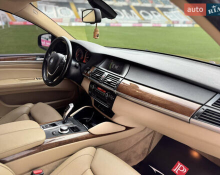 Червоний БМВ Х6, об'ємом двигуна 2.98 л та пробігом 173 тис. км за 13500 $, фото 40 на Automoto.ua