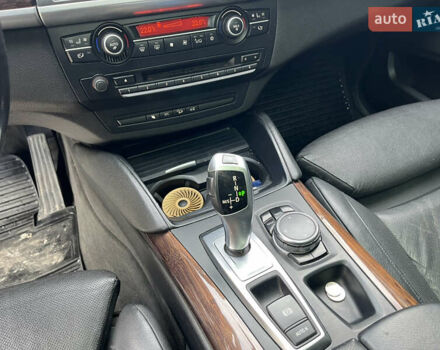 Красный БМВ Х6, объемом двигателя 4.4 л и пробегом 199 тыс. км за 15500 $, фото 57 на Automoto.ua