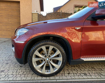 Красный БМВ Х6, объемом двигателя 3 л и пробегом 240 тыс. км за 15000 $, фото 9 на Automoto.ua