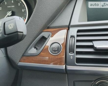 Червоний БМВ Х6, об'ємом двигуна 3 л та пробігом 104 тис. км за 17500 $, фото 35 на Automoto.ua