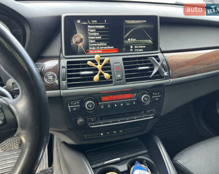 Красный БМВ Х6, объемом двигателя 4.4 л и пробегом 199 тыс. км за 15500 $, фото 58 на Automoto.ua