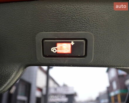 Красный БМВ Х6, объемом двигателя 3 л и пробегом 249 тыс. км за 15900 $, фото 36 на Automoto.ua