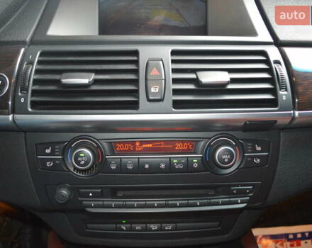 Красный БМВ Х6, объемом двигателя 3 л и пробегом 249 тыс. км за 15900 $, фото 21 на Automoto.ua