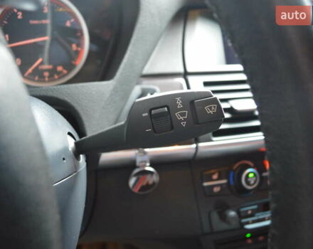 Красный БМВ Х6, объемом двигателя 3 л и пробегом 249 тыс. км за 15900 $, фото 18 на Automoto.ua