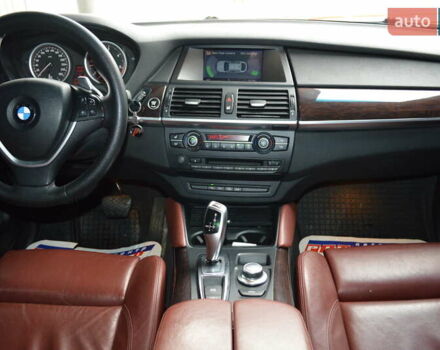 Красный БМВ Х6, объемом двигателя 3 л и пробегом 249 тыс. км за 15900 $, фото 29 на Automoto.ua