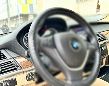 Красный БМВ Х6, объемом двигателя 2.99 л и пробегом 460 тыс. км за 17900 $, фото 3 на Automoto.ua