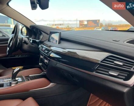 Красный БМВ Х6, объемом двигателя 3 л и пробегом 112 тыс. км за 41390 $, фото 42 на Automoto.ua