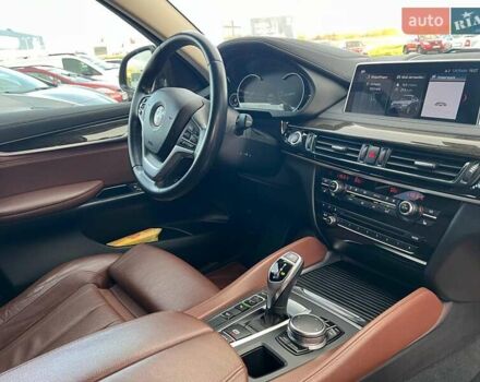 Красный БМВ Х6, объемом двигателя 3 л и пробегом 112 тыс. км за 41390 $, фото 43 на Automoto.ua