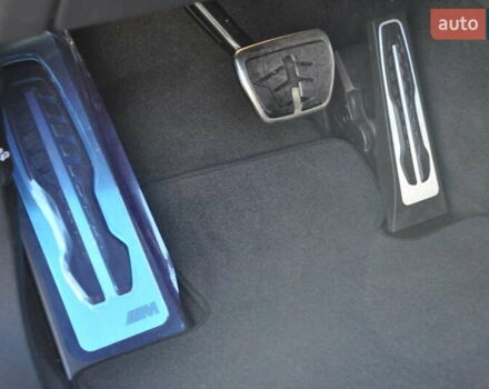 Красный БМВ Х6, объемом двигателя 3 л и пробегом 1 тыс. км за 94000 $, фото 17 на Automoto.ua