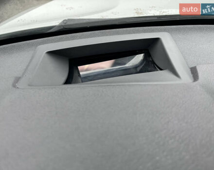БМВ Х6, об'ємом двигуна 3 л та пробігом 348 тис. км за 15000 $, фото 16 на Automoto.ua