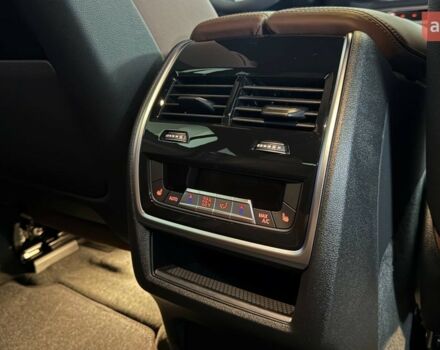 БМВ Х6, об'ємом двигуна 4.4 л та пробігом 0 тис. км за 152193 $, фото 10 на Automoto.ua