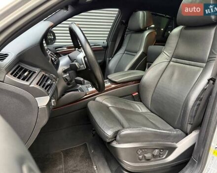 Серый БМВ Х6, объемом двигателя 2.98 л и пробегом 157 тыс. км за 15990 $, фото 11 на Automoto.ua