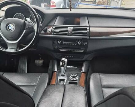 Серый БМВ Х6, объемом двигателя 4.39 л и пробегом 126 тыс. км за 16200 $, фото 12 на Automoto.ua