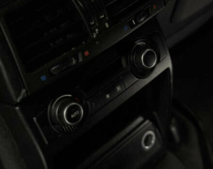 Серый БМВ Х6, объемом двигателя 4.39 л и пробегом 236 тыс. км за 11900 $, фото 28 на Automoto.ua