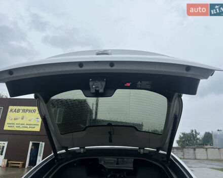 Сірий БМВ Х6, об'ємом двигуна 2.99 л та пробігом 289 тис. км за 19999 $, фото 19 на Automoto.ua