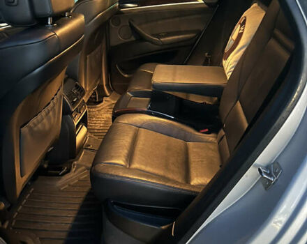 Сірий БМВ Х6, об'ємом двигуна 2.99 л та пробігом 289 тис. км за 19999 $, фото 59 на Automoto.ua