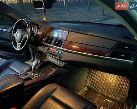 Сірий БМВ Х6, об'ємом двигуна 2.99 л та пробігом 289 тис. км за 19999 $, фото 67 на Automoto.ua