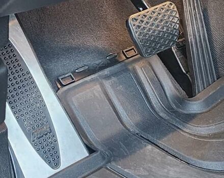 Сірий БМВ Х6, об'ємом двигуна 2.99 л та пробігом 117 тис. км за 35500 $, фото 43 на Automoto.ua