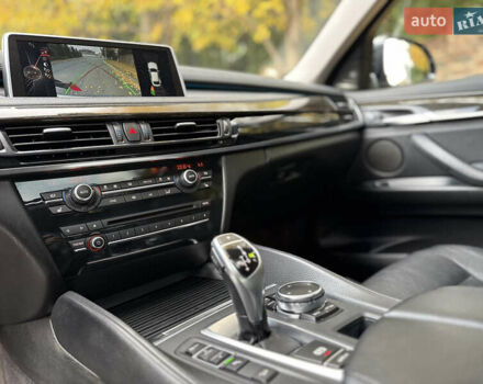 Серый БМВ Х6, объемом двигателя 2.98 л и пробегом 122 тыс. км за 25000 $, фото 13 на Automoto.ua