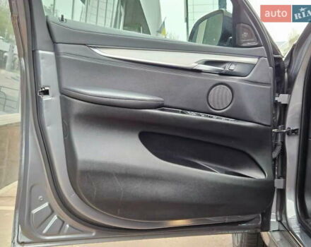 Сірий БМВ Х6, об'ємом двигуна 3 л та пробігом 106 тис. км за 31800 $, фото 15 на Automoto.ua