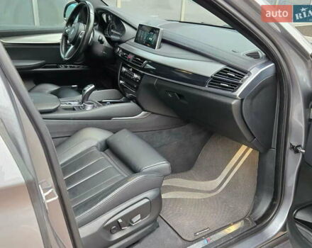 Сірий БМВ Х6, об'ємом двигуна 3 л та пробігом 106 тис. км за 31800 $, фото 23 на Automoto.ua
