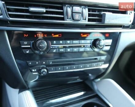 Сірий БМВ Х6, об'ємом двигуна 2.99 л та пробігом 190 тис. км за 38500 $, фото 34 на Automoto.ua