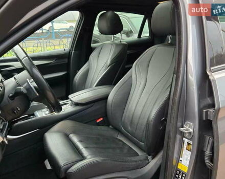 Сірий БМВ Х6, об'ємом двигуна 3 л та пробігом 106 тис. км за 31800 $, фото 21 на Automoto.ua