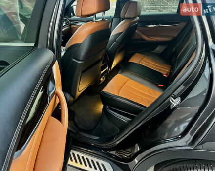 Серый БМВ Х6, объемом двигателя 2.98 л и пробегом 140 тыс. км за 30900 $, фото 18 на Automoto.ua